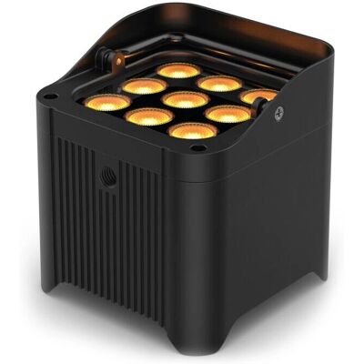 Chauvet DJ Freedom Par Q9 Projecteur LED sans fil et alimenté par batterie - Publicité Chauvet DJ Freedom Par Q9 Projecteur LED sans fil et alimenté par batterie - Publicité
