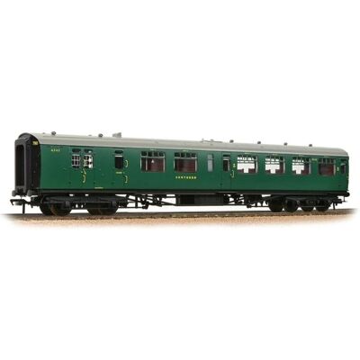 BACHMANN - Bulleid Semi-Open 3rd Class Brake Coach - Coach BACHMANN - Bulleid Semi-Open 3rd Class Brake Coach - Coach