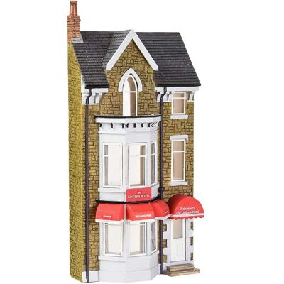 Bachmann 44-0207 - Low Relief Lindene Hotel Model Railway - 00 Gauge Bachmann 44-0207 - Low Relief Lindene Hotel Model Railway - 00 Gauge