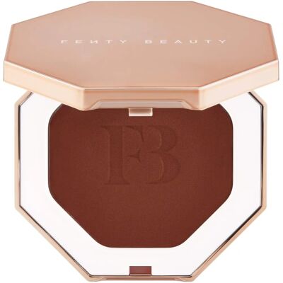 Fenty Beauty Sun Stalk'r - Instant Warmth Bronzer - Mocha Mami - Natürliches Mattes Finish Fenty Beauty Sun Stalk'r - Instant Warmth Bronzer - Mocha Mami - Natürliches Mattes Finish