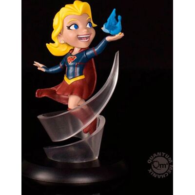 Figurine en vinyle Supergirl de Quantum Mechanix - DC Comics Q-Fig - Publicité Figurine en vinyle Supergirl de Quantum Mechanix - DC Comics Q-Fig - Publicité