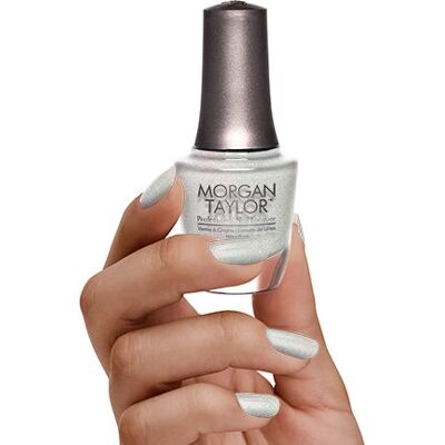 Morgan Taylor - No. 06 Blush - Vernis à ongles - Publicité Morgan Taylor - No. 06 Blush - Vernis à ongles - Publicité