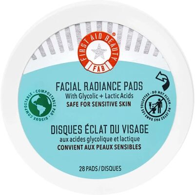 First Aid Beauty Facial Radiance Pads - Disques exfoliants pour peau lumineuse et lisse - Publicité First Aid Beauty Facial Radiance Pads - Disques exfoliants pour peau lumineuse et lisse - Publicité