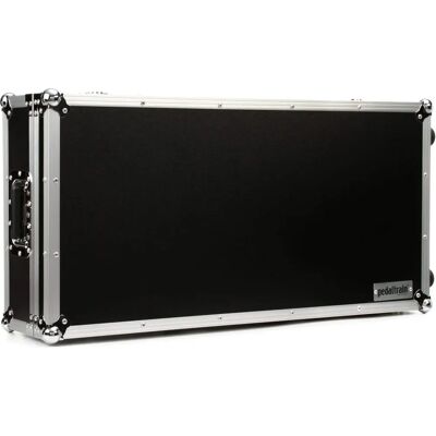 Pedaltrain Schwarze Rollen Hardshell-Koffer - Classic PRO/Novo 32 Pedaltrain Schwarze Rollen Hardshell-Koffer - Classic PRO/Novo 32