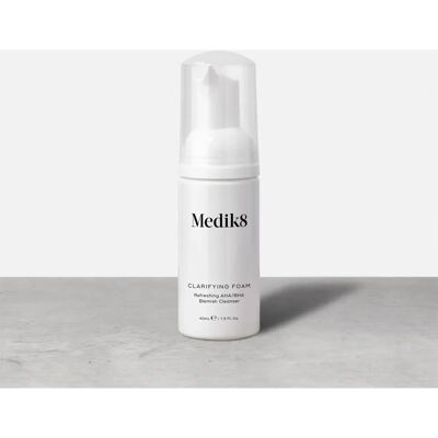 Medik8 Clarifying Foam - Reisformaat - Gezichtsreiniger Medik8 Clarifying Foam - Reisformaat - Gezichtsreiniger
