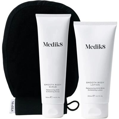 Medik8 Glatte Körper Peeling-Set - Revitalisiert raue Haut Medik8 Glatte Körper Peeling-Set - Revitalisiert raue Haut
