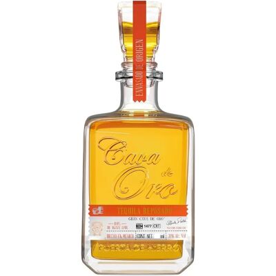 Cava de Oro Reposado Tequila - 6-12 Monate in Eichenfässern Cava de Oro Reposado Tequila - 6-12 Monate in Eichenfässern