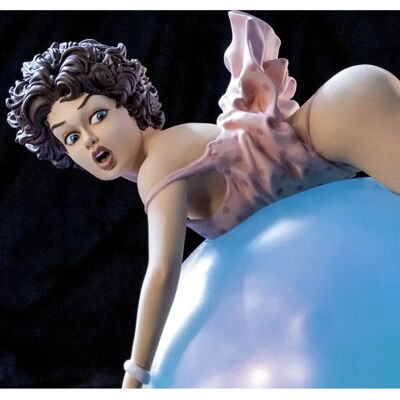 Statue Little Ego Bubble Dream - Édition Limitée - Publicité Statue Little Ego Bubble Dream - Édition Limitée - Publicité