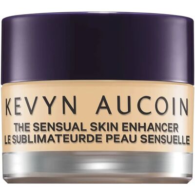 Kevyn Aucoin Kevyn Aucoin The Sensual Skin Enhancer Farbton 4 - Foundation/Korrektor Kevyn Aucoin Kevyn Aucoin The Sensual Skin Enhancer Farbton 4 - Foundation/Korrektor