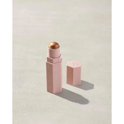 Fenty Beauty Truffle Spark Shimmer Skinstick - Shimmer Skinstick Fenty Beauty Truffle Spark Shimmer Skinstick - Shimmer Skinstick