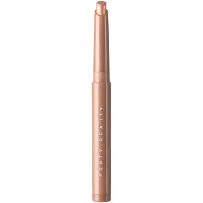 Fenty Beauty Stylo Ombre à Paupières Longue Tenue - Sip & Sparkle - Publicité Fenty Beauty Stylo Ombre à Paupières Longue Tenue - Sip & Sparkle - Publicité