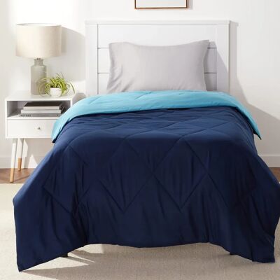 Couette réversible en microfibre Amazon Basics - Couette Couette réversible en microfibre Amazon Basics - Couette