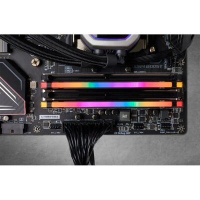 Module de mémoire Corsair Vengeance RGB CMW16GX4M2A2666C16 - 16 Go - Publicité Module de mémoire Corsair Vengeance RGB CMW16GX4M2A2666C16 - 16 Go - Publicité