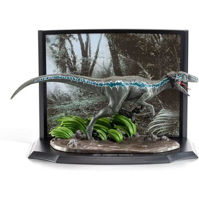 Noble Collection Velociraptor Blue Diorama - Jurassic Park Sammlerstück - 8 cm Noble Collection Velociraptor Blue Diorama - Jurassic Park Sammlerstück - 8 cm