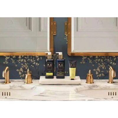 Floris Cefiro Luxury Hand Lotion - Orange - 250ml Floris Cefiro Luxury Hand Lotion - Orange - 250ml
