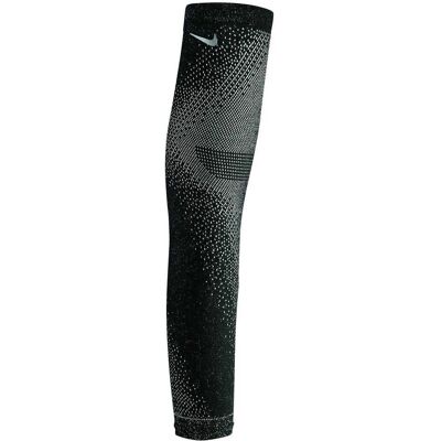 Nike Breaking 2 Running Sleeves - Zwart/Zilver - Lichtgewicht, Aerodynamisch, Reflecterend Nike Breaking 2 Running Sleeves - Zwart/Zilver - Lichtgewicht, Aerodynamisch, Reflecterend