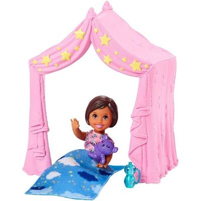 Poupée Barbie FXG97 - Tente Rose & Kit de Garde d'Enfants - Publicité Poupée Barbie FXG97 - Tente Rose & Kit de Garde d'Enfants - Publicité