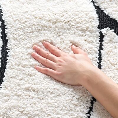 Safavieh - Shags - Marfil/Negro - 100x160 cm - Rug Safavieh - Shags - Marfil/Negro - 100x160 cm - Rug