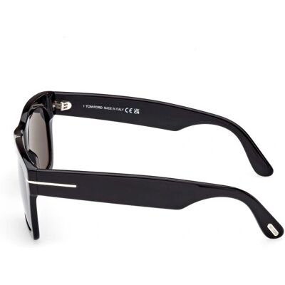 Tom Ford FT 1062 - 01A Tom Ford FT 1062 - 01A