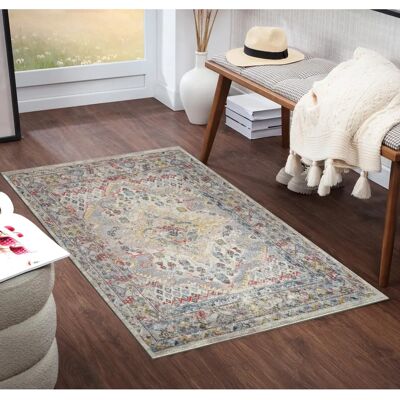 LIVABLISS Vintage Oriental Rug - Interior Decor LIVABLISS Vintage Oriental Rug - Interior Decor