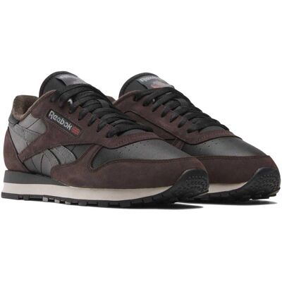 Baskets Reebok Classic Leather - Sport et Casual - Publicité Baskets Reebok Classic Leather - Sport et Casual - Publicité