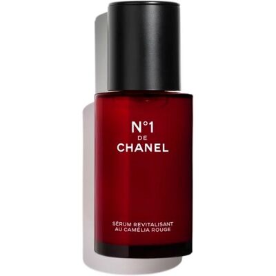 Chanel N°1 Revitalisierendes Serum mit roter Kamille (30 ml) Chanel N°1 Revitalisierendes Serum mit roter Kamille (30 ml)