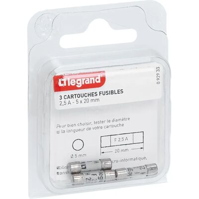 Cartouche céramique Legrand 092933 - 2,5A, 20mm - Accessoire tableau électrique - Publicité Cartouche céramique Legrand 092933 - 2,5A, 20mm - Accessoire tableau électrique - Publicité