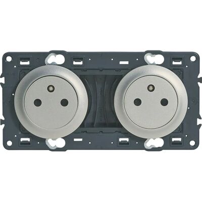 Legrand Celiane 2P + T Titan Buchse - Elektrische Steckdose Legrand Celiane 2P + T Titan Buchse - Elektrische Steckdose