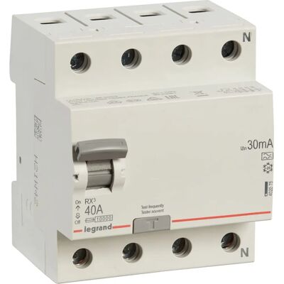 Legrand 402075 - Fehlerstromschutzschalter - 40A, 4-polig, 30mA Legrand 402075 - Fehlerstromschutzschalter - 40A, 4-polig, 30mA