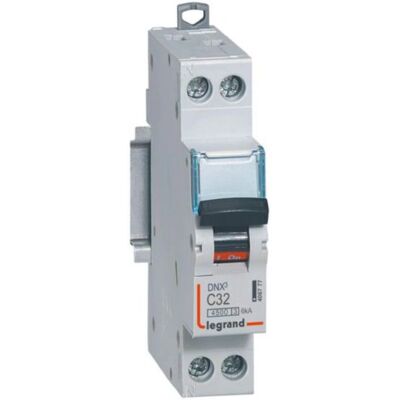 Legrand 406777 - Disjoncteur avec Courbe C - 32A 230V - Publicité Legrand 406777 - Disjoncteur avec Courbe C - 32A 230V - Publicité