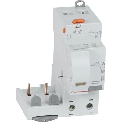 Legrand 410413 Disjoncteur - 2P 40A - AC - 230V-400V - Publicité Legrand 410413 Disjoncteur - 2P 40A - AC - 230V-400V - Publicité