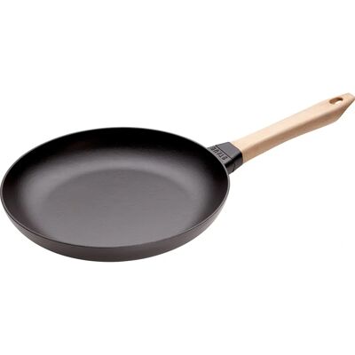 Staub Gusseisenpfanne mit Holzgriff - 28cm - Schwarz Staub Gusseisenpfanne mit Holzgriff - 28cm - Schwarz