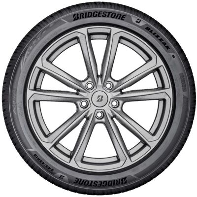 Bridgestone Blizzak 6 225/45 R18 95V XL Bridgestone Blizzak 6 225/45 R18 95V XL