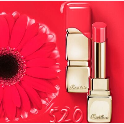 Guerlain KissKiss Shine Bloom - Leppestift med Naturlige Ingredienser Guerlain KissKiss Shine Bloom - Leppestift med Naturlige Ingredienser