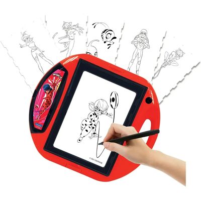 Projecteur de Dessin Miraculous Ladybug de Lexibook - Stimule la Créativité - Publicité Projecteur de Dessin Miraculous Ladybug de Lexibook - Stimule la Créativité - Publicité