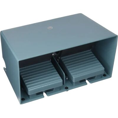 Schneider Electric Fußschalter - IP66 Metall SPDT - Blau - 250V DC 240V AC - Momentan Schneider Electric Fußschalter - IP66 Metall SPDT - Blau - 250V DC 240V AC - Momentan