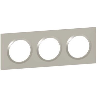 Legrand Muurplaat 600823 - 3 Stations - Kunststof - IP20 - Vierkant Legrand Muurplaat 600823 - 3 Stations - Kunststof - IP20 - Vierkant