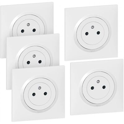 Legrand - Prise électrique avec mise à la terre complète - Pack de 5 - Publicité Legrand - Prise électrique avec mise à la terre complète - Pack de 5 - Publicité