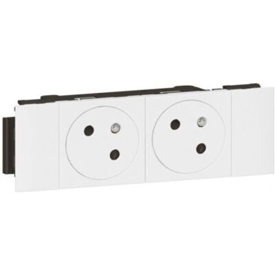Legrand Prise Blanche 077102L - Power Outlet - Publicité Legrand Prise Blanche 077102L - Power Outlet - Publicité