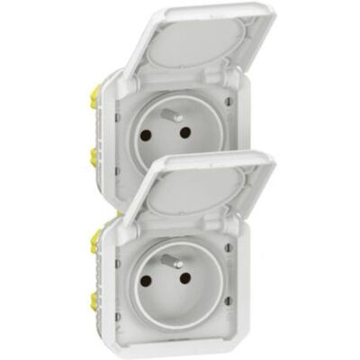 Legrand 069643L Vägguttag - Vertikalt, Vit, Krombar Legrand 069643L Vägguttag - Vertikalt, Vit, Krombar