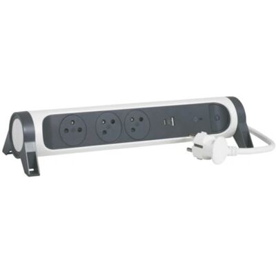 Legrand Przedłużacz z USB i ochroną przeciwprzepięciową - Montaż powierzchniowy Legrand Przedłużacz z USB i ochroną przeciwprzepięciową - Montaż powierzchniowy