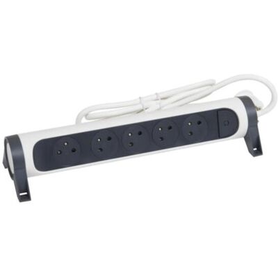 Legrand Verlengsnoer - 5 stopcontacten, 1,5 m kabel, compact Legrand Verlengsnoer - 5 stopcontacten, 1,5 m kabel, compact