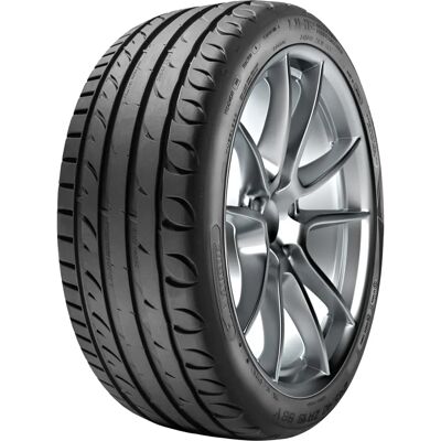 Taurus Ultra High Performance 215/60 R17 96H - Reifen Taurus Ultra High Performance 215/60 R17 96H - Reifen