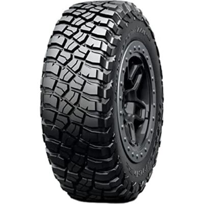 Pneu tout-terrain BFGoodrich KM3 - 205/80QR16 - Publicité Pneu tout-terrain BFGoodrich KM3 - 205/80QR16 - Publicité
