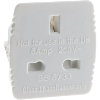 Adaptateur de voyage Zenitech UK vers France - Avec Terre - Publicité Adaptateur de voyage Zenitech UK vers France - Avec Terre - Publicité