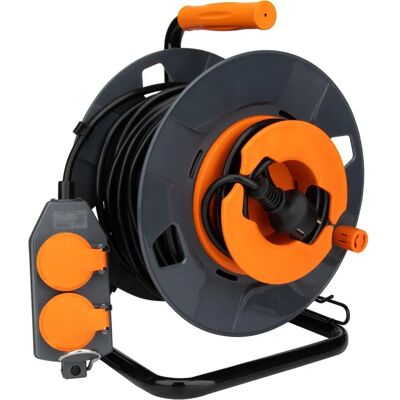 Zenitech 30m Extension Cord Reel - Weatherproof, 4-outlet 16A Zenitech 30m Extension Cord Reel - Weatherproof, 4-outlet 16A