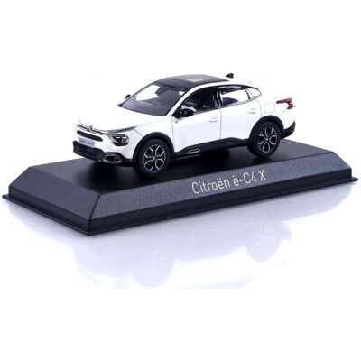 Norev Modell Citroen e-C4 X 2023 Perlmuttweiß - Modellauto Norev Modell Citroen e-C4 X 2023 Perlmuttweiß - Modellauto