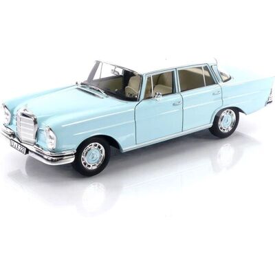 Norev 183920 Mercedes-Benz 220 S 1965 Lichtblauw - Modelauto Norev 183920 Mercedes-Benz 220 S 1965 Lichtblauw - Modelauto