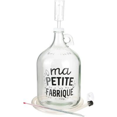 Kit de brassage de bière maison Totally Addict - 3.7L - Publicité Kit de brassage de bière maison Totally Addict - 3.7L - Publicité