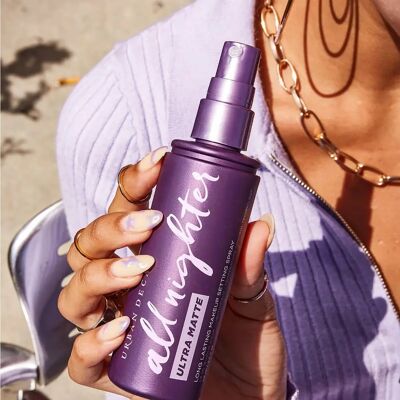 Urban Decay All Nighter Ultra Matte Makeup Setting Spray - Long Lasting 16h Urban Decay All Nighter Ultra Matte Makeup Setting Spray - Long Lasting 16h